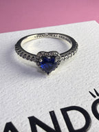 ANILLO CORAZON AZUL — foto real