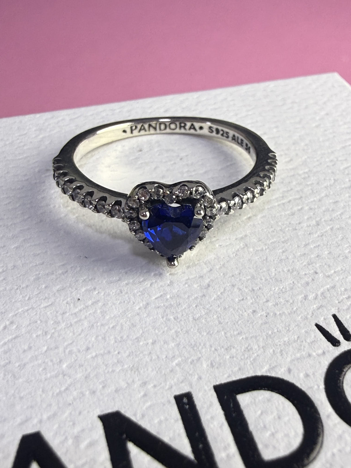 ANILLO CORAZON AZUL — foto real