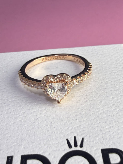 ANILLO BAÑO ROSA CORAZON BLANCO — foto real