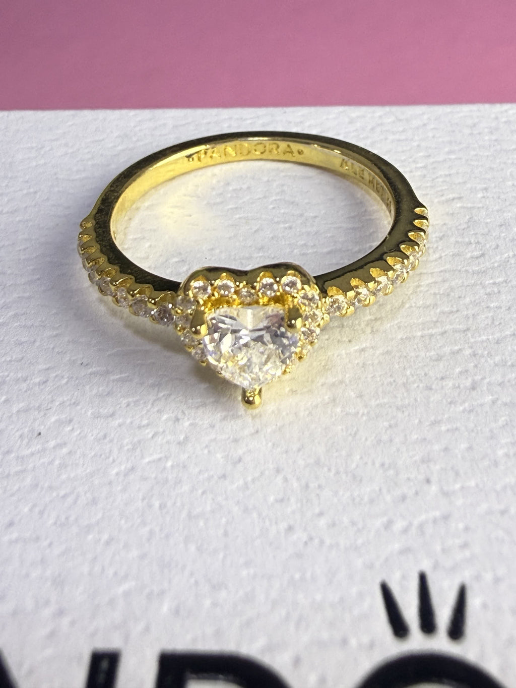 ANILLO BAÑO DORADO CORAZON BLANCO — foto real