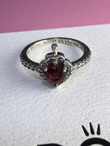 ANILLO REINA MALVADA — foto real